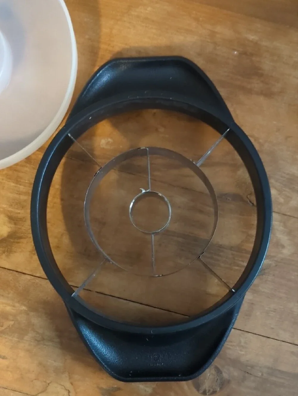Pampered Chef Pineapple Cutter
